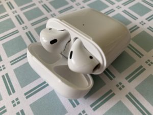how to change name apple airpods, display name