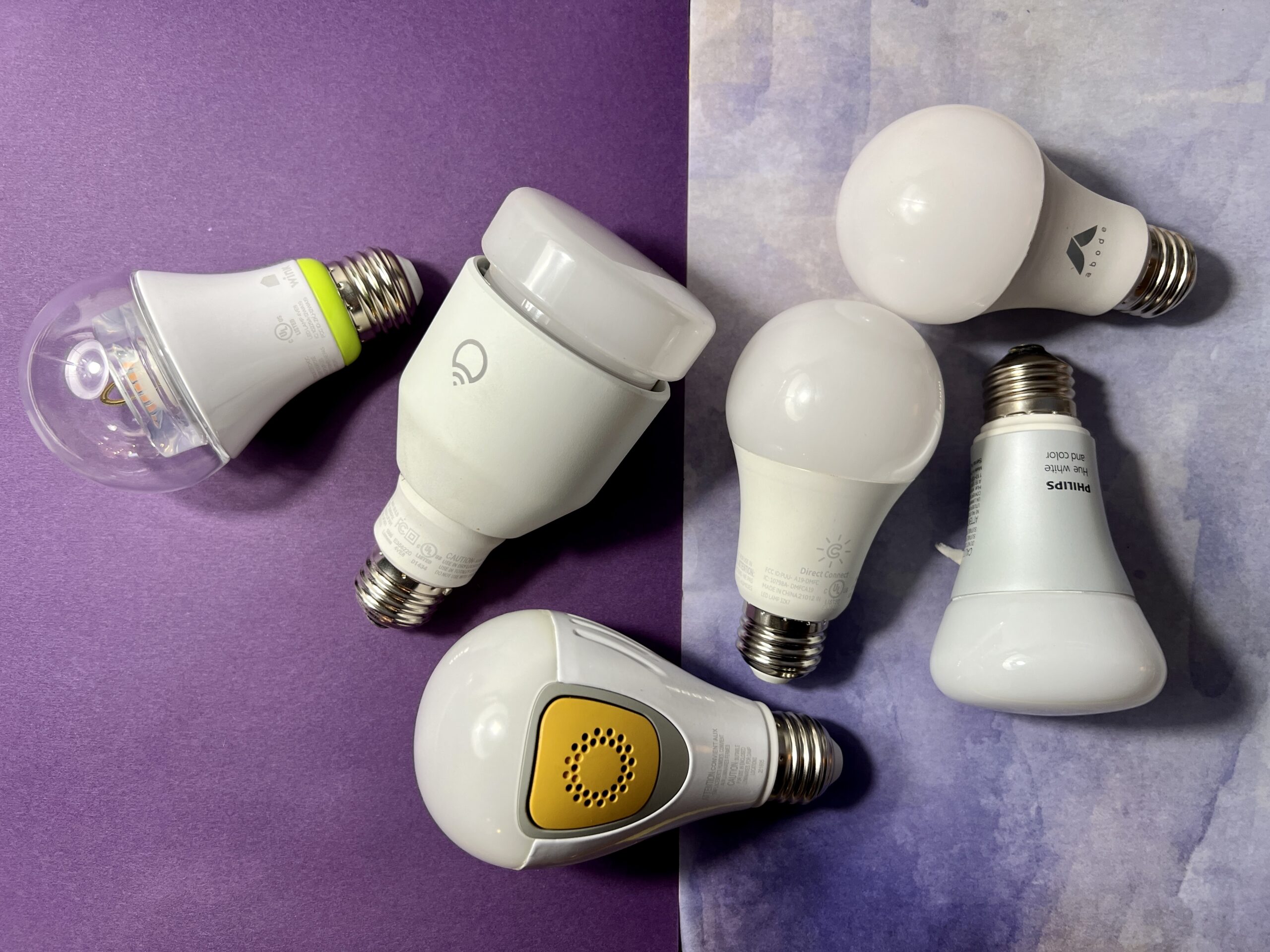 what is smart light bulb