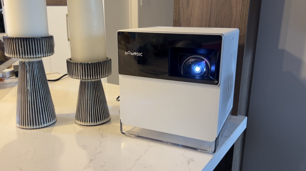 NOMVDIC projector