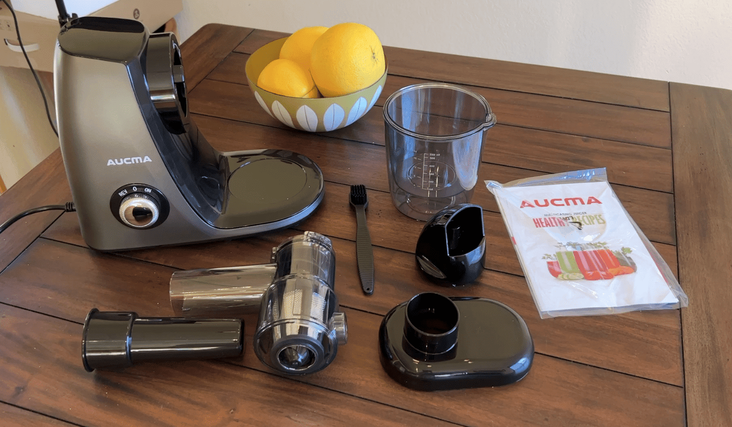 Aucma Slow, masticating, juicer, review